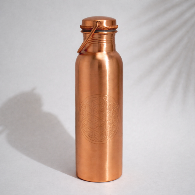 Botella de agua de cobre puro Flor de la Vida, mate, con asa ±